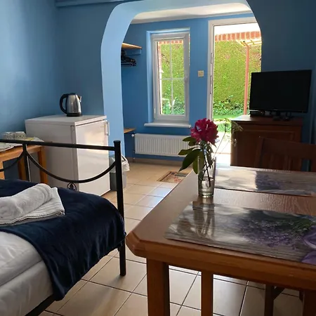 Dom Goscinny Spokoj W Mielnie Homestay